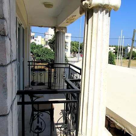 The Sea Garden דידים